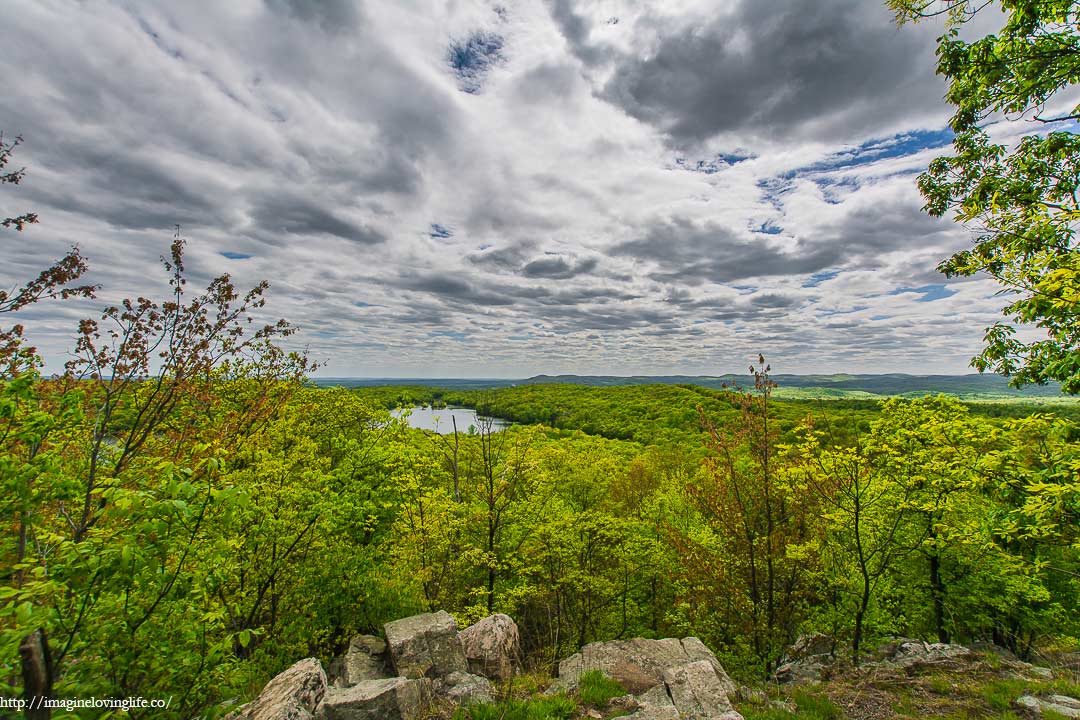 white trail view